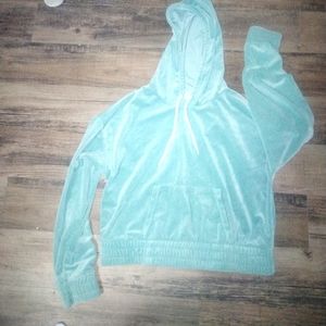 Mint green valour jogging set match perfectly bought separately, so I paid doubl